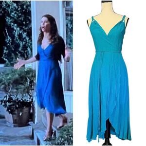 Vintage Diane Von Furstenberg Y2K Blue Silk Wrap V Neck Whimsy Dress Size 2